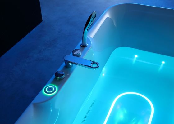 深い浸水 エルゴノミック 1 LED バスタブ 枕内蔵